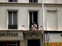 Paris rue des Pyrnes